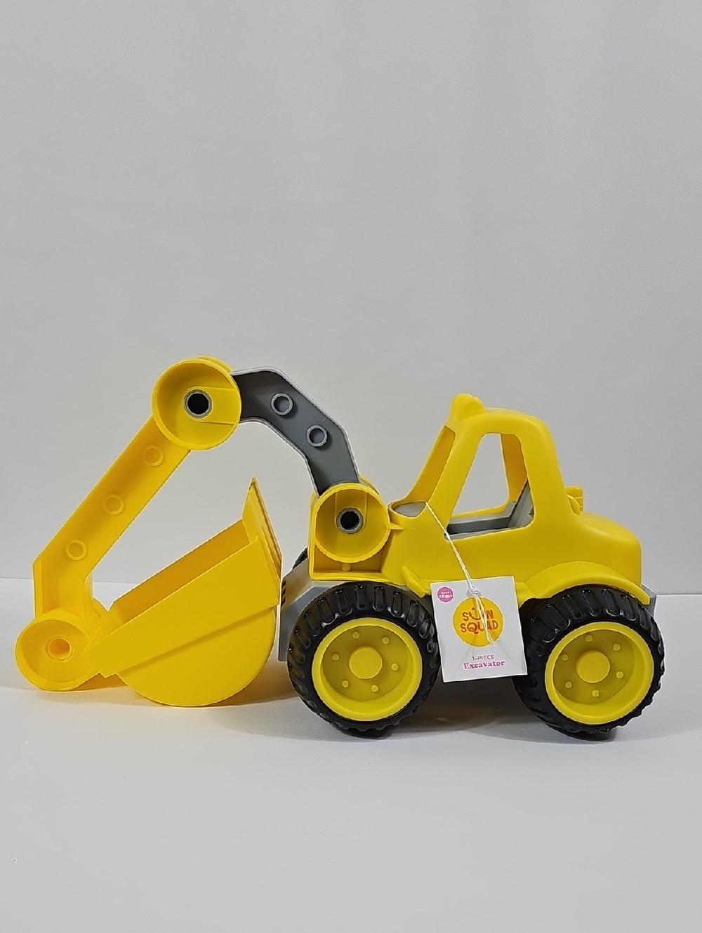 NWT Sun Squad Excavator Toy Truck Construction Sandbox Beach Digger Yellow Black